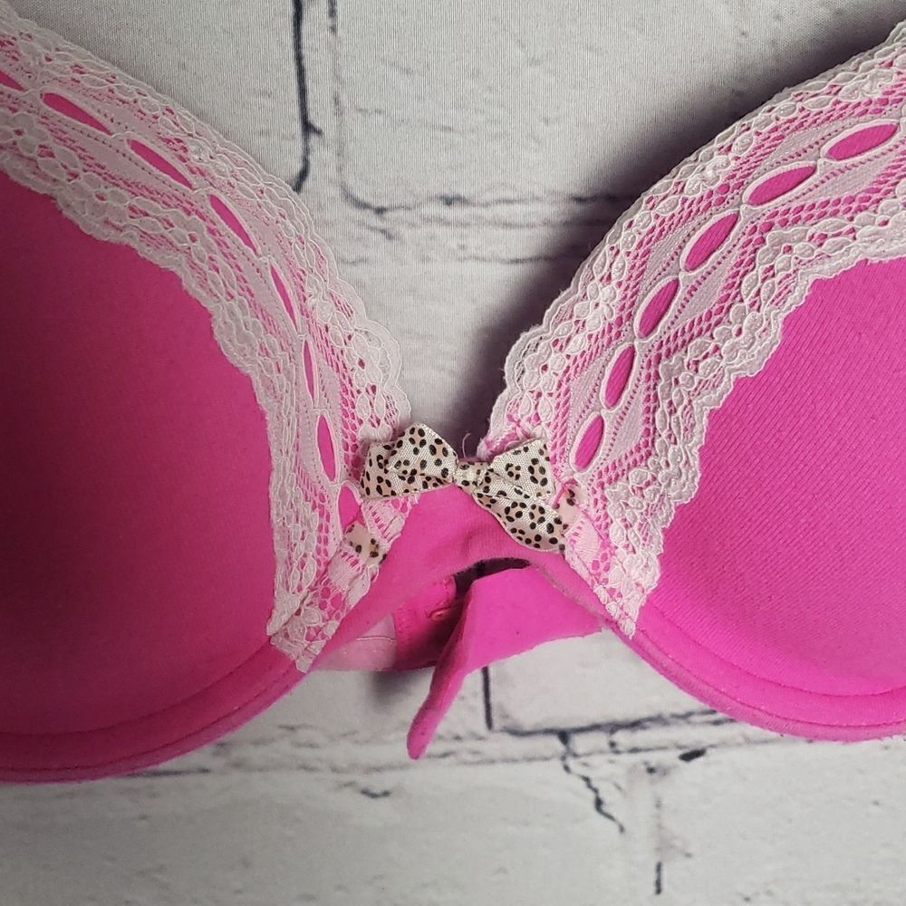 Victoria's Secret Pink Bra - Picture 4 of 9